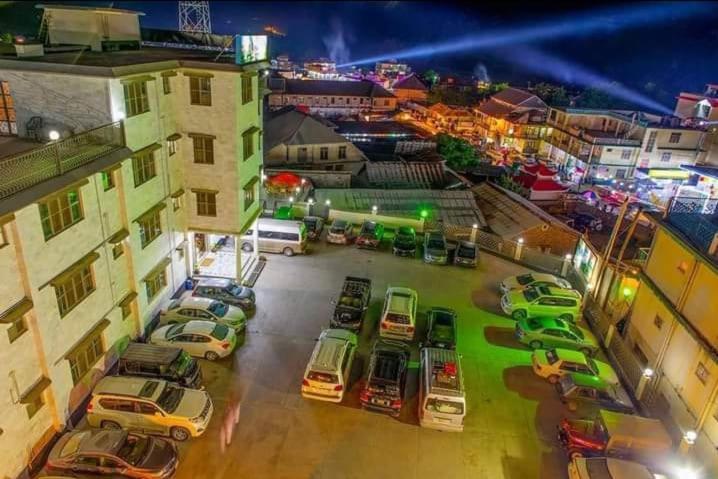 Royal Hotel Naran Exterior photo