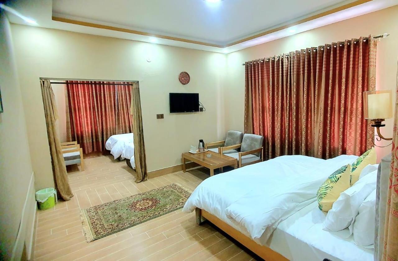Royal Hotel Naran Exterior photo