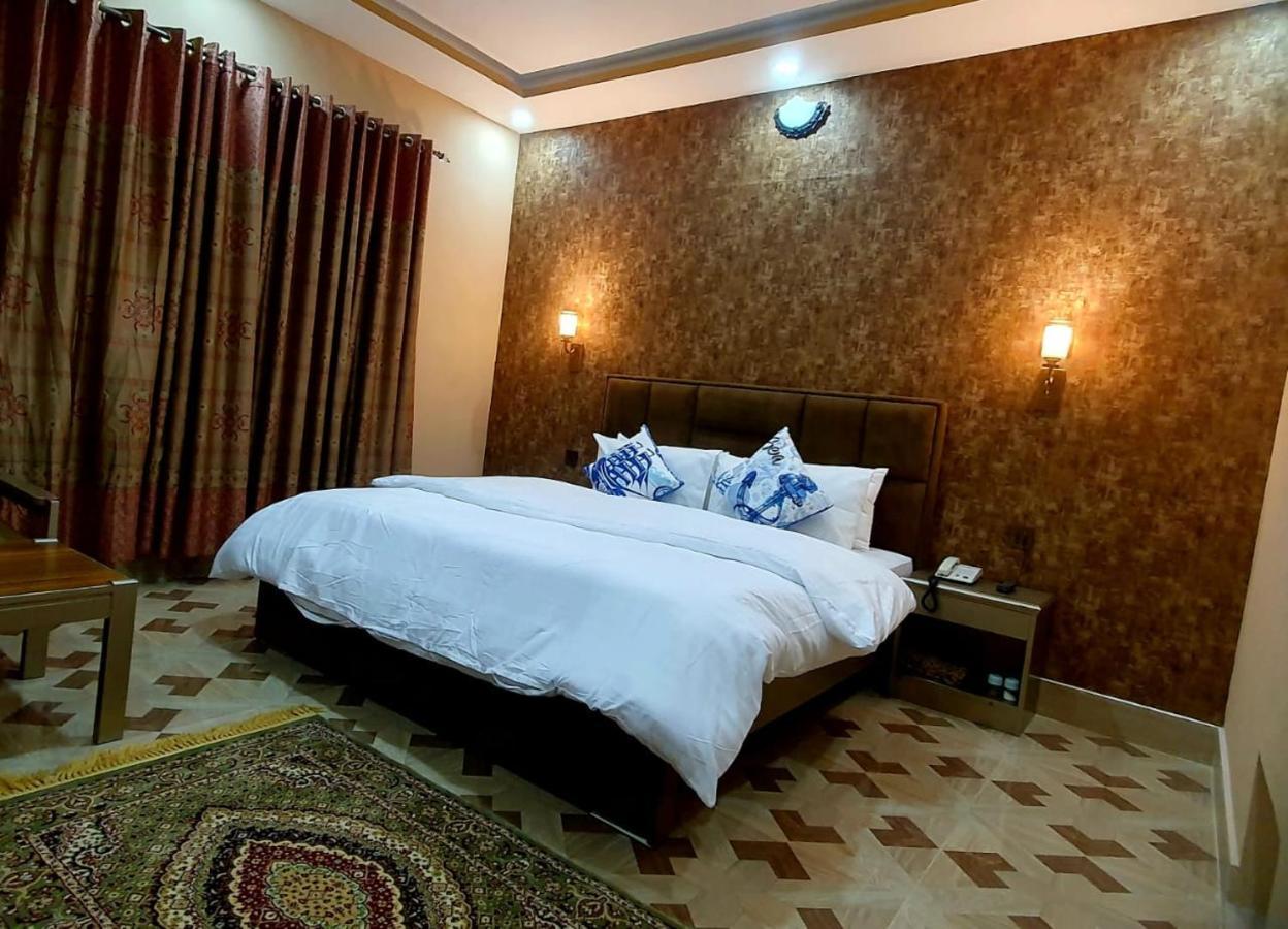 Royal Hotel Naran Exterior photo