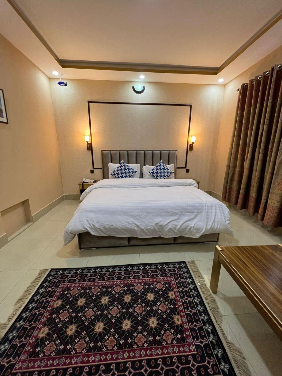 Royal Hotel Naran Exterior photo